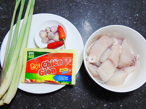 Nguyên liệu làm cá trắm đen chiên sả ớt