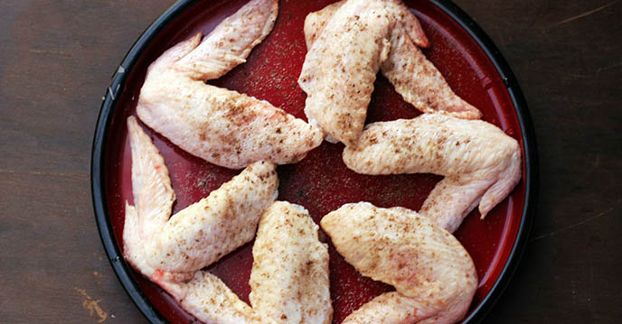 Hướng dẫn cách làm cánh gà sốt mật ong bằng nồi cơm điện