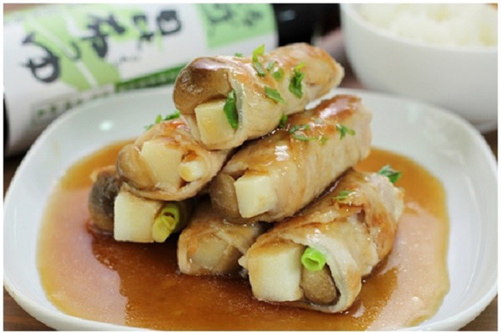 Cách Làm món thịt lợn cuộn măng nấm