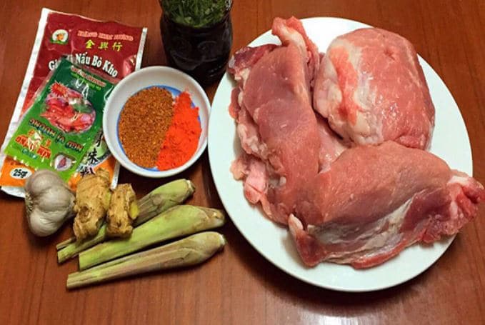 Nguyên liệu làm thịt giả bò khô từ thịt lợn