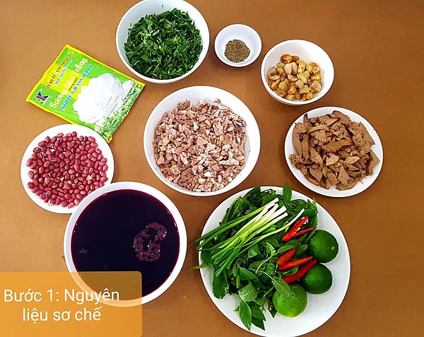 nguyên liệu làm món Tiết canh lợn rừng