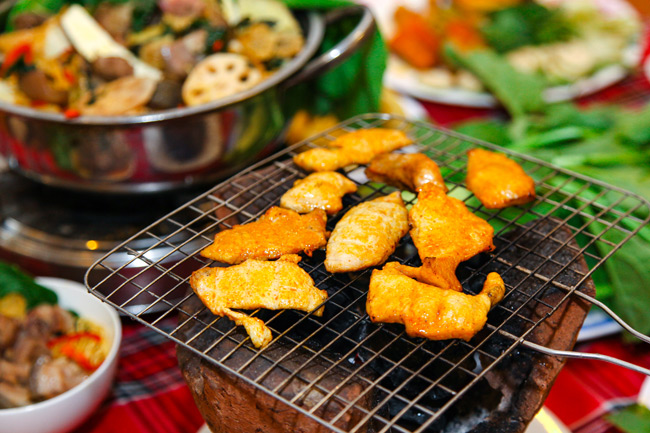 món vú dê nướng sả