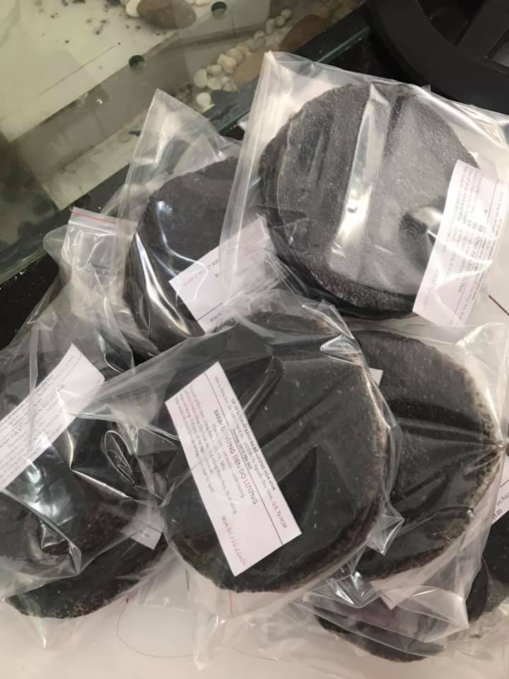 Bánh đa vừng đen được sản xuất tại Đô Lương Nghệ An có hương vị rất đặc biệt 