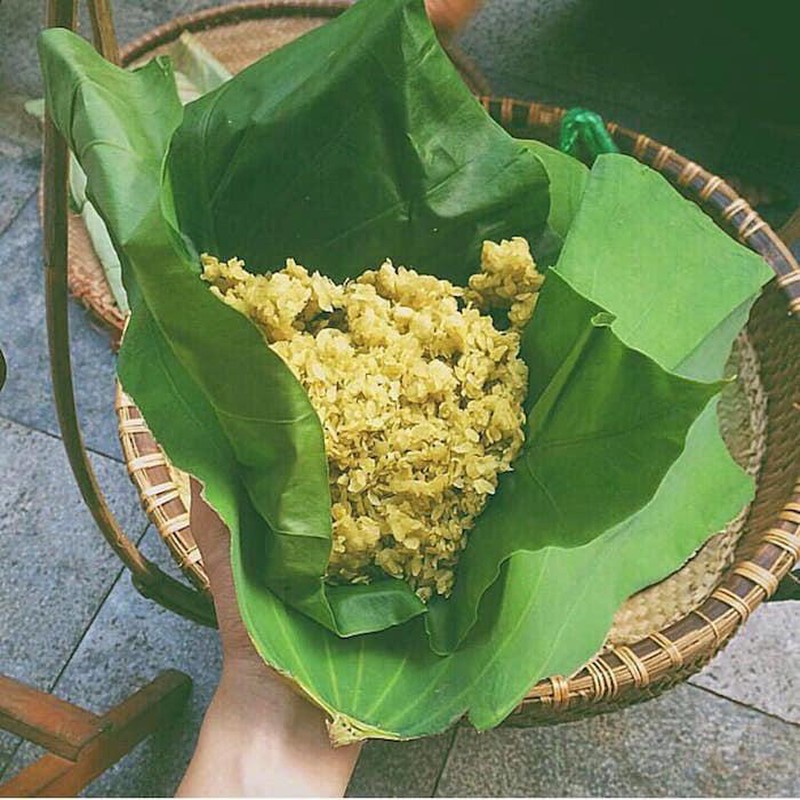 Giá cốm non lá me có đắt không?