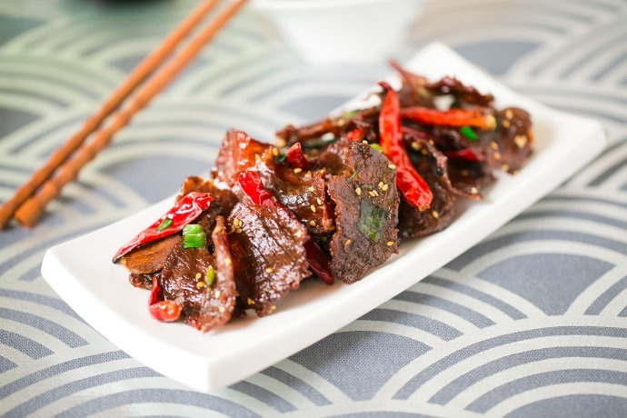 Cách làm món thịt bò xào ớt khô 