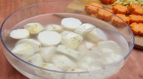 canh khoai sọ nấu xương cách làm