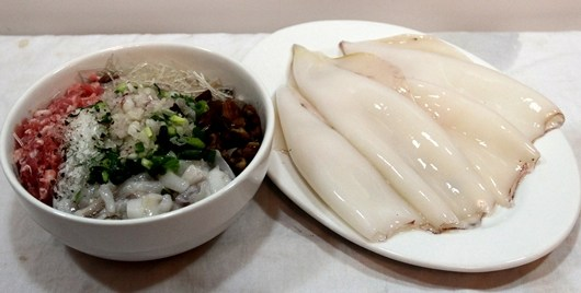 mực nhồi thịt chiên vàng nguyên liệu