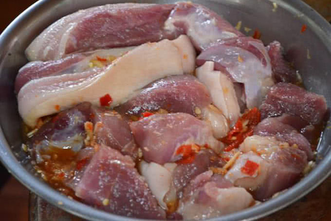 thịt kho dừa cách làm